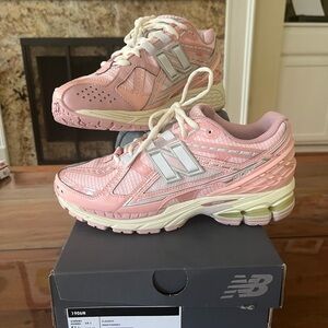 New Balance Dragon Lunar New Year 1906N in color Shell Pink  size US women 7